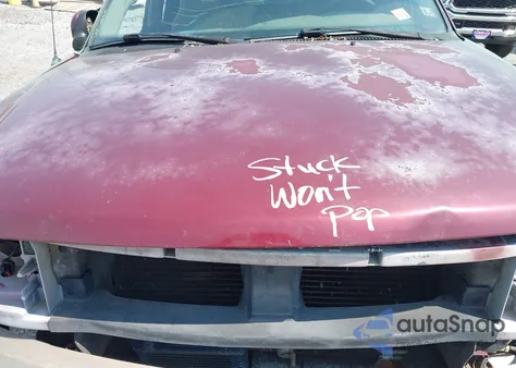 1998 Ford F-150 Lariat/Standard/Xl/Xlt z USA, uszkodzony, nr VIN 1FTZX18W3WNA25777